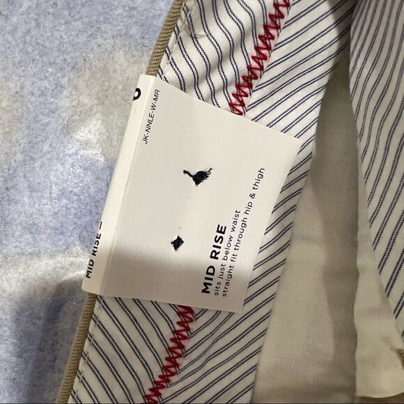 Lands’ End Warm Beige Flat Front Chino Shorts Brand New! - Picture 8 of 9